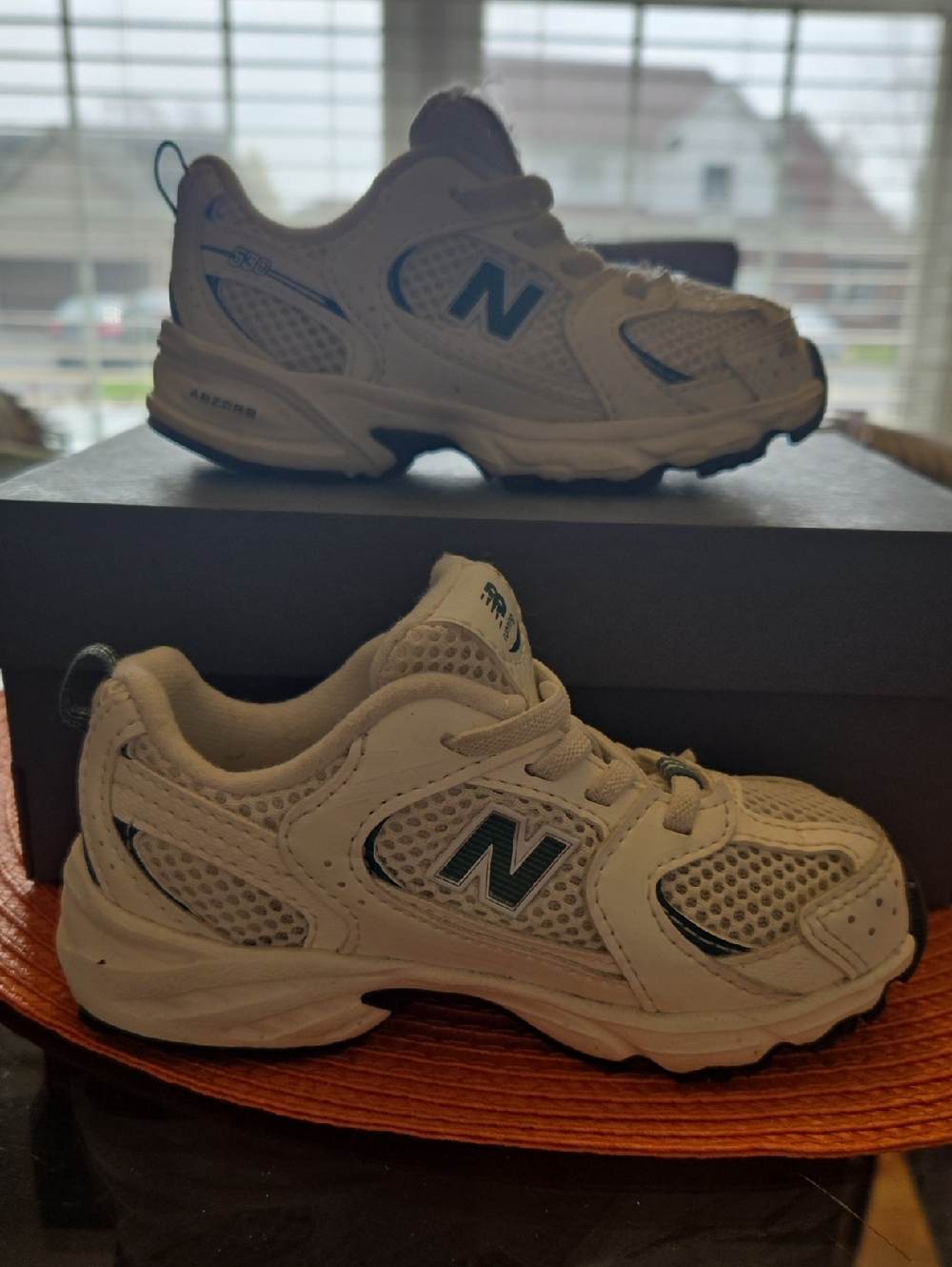 New Balance 530 Bungee Kids 7C (Wide) White and Green